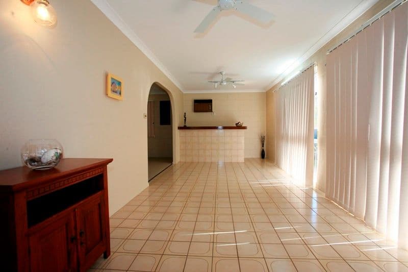 17 Miles Avenue, KELSO QLD 4815, Kelso - Thumbnail 8