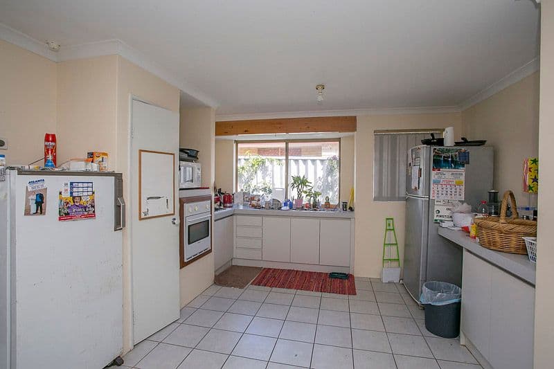 4 Guernsey Court, STRATTON WA 6056, Stratton - Thumbnail 2