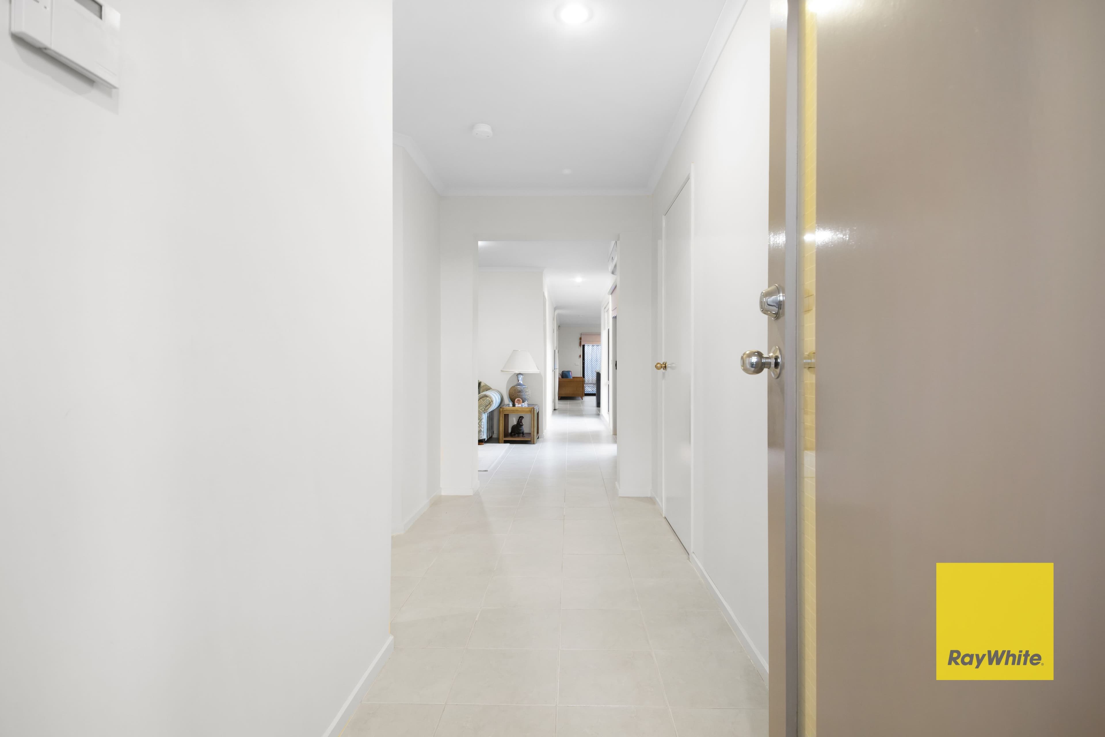 76 Edgevale Way, Tarneit VIC 3029, Tarneit - Thumbnail 3