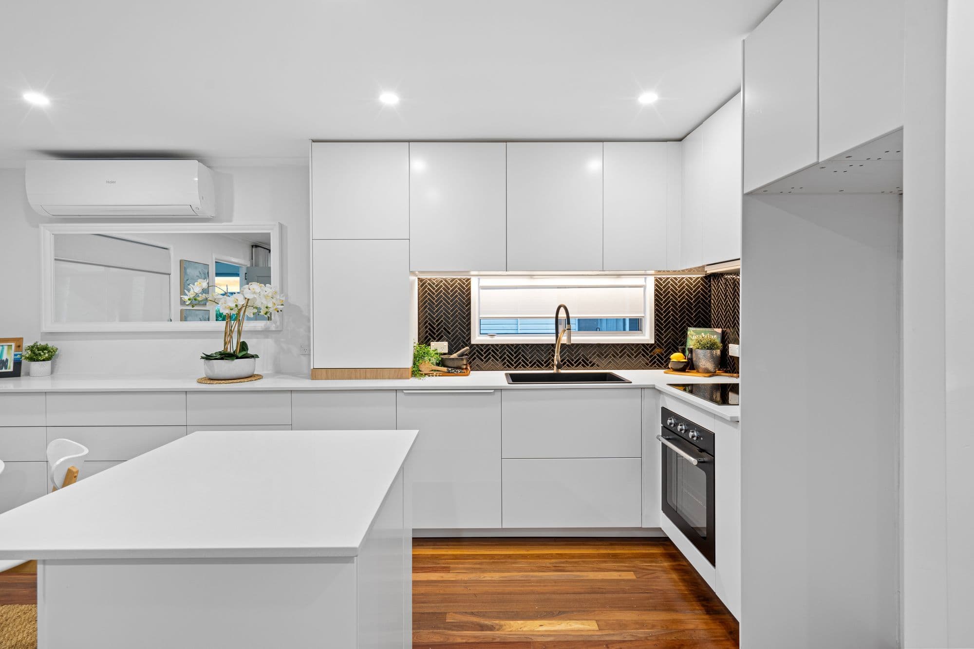7 Ettie Street, Redcliffe QLD 4020, Redcliffe - Thumbnail 3
