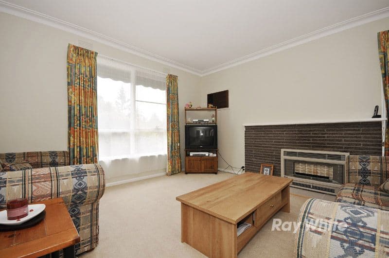 44 Allanfield Crescent, BORONIA VIC 3155, Boronia - Thumbnail 2