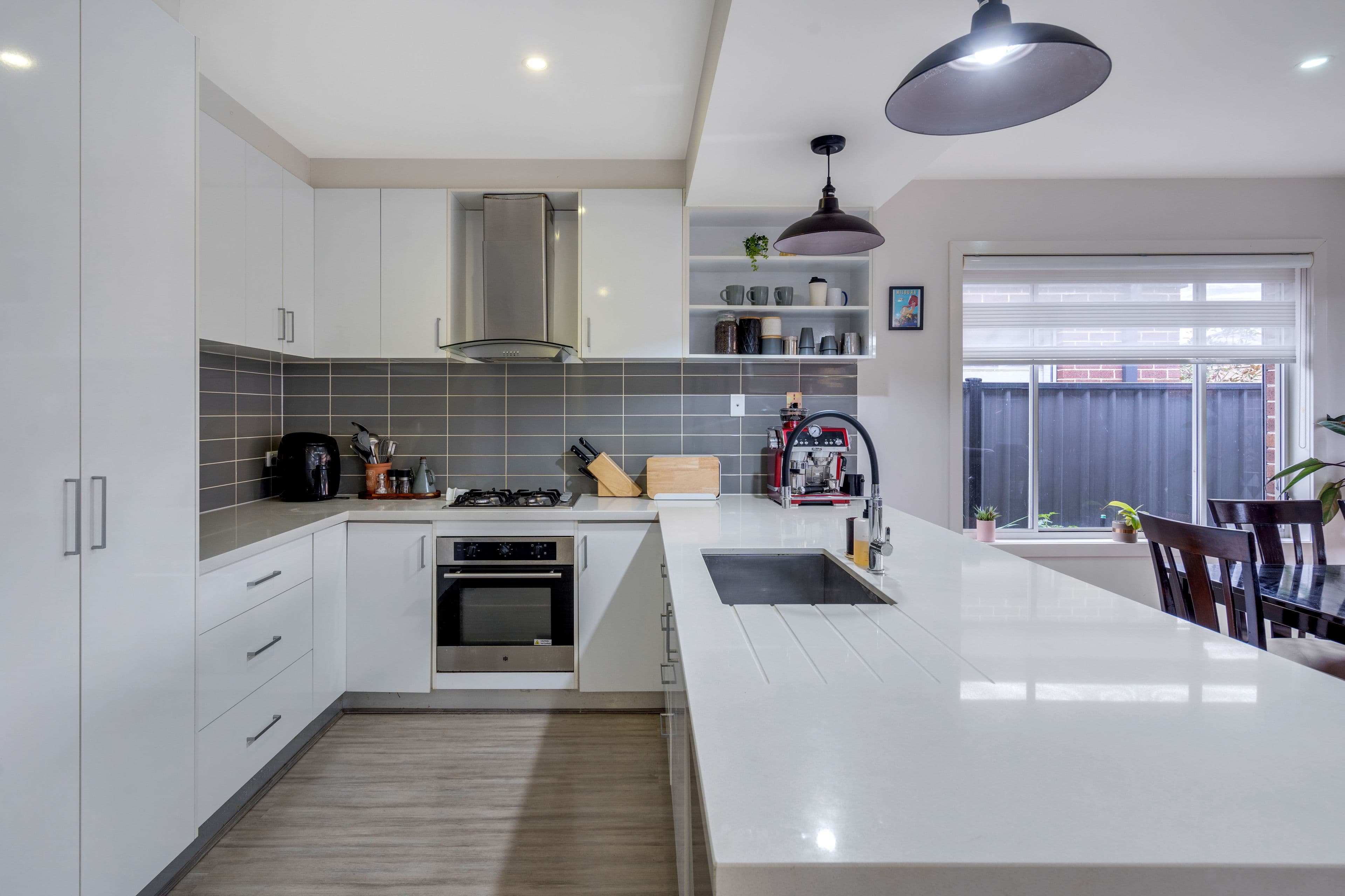 5 Gateshead Street, Craigieburn VIC 3064, Craigieburn - Thumbnail 2
