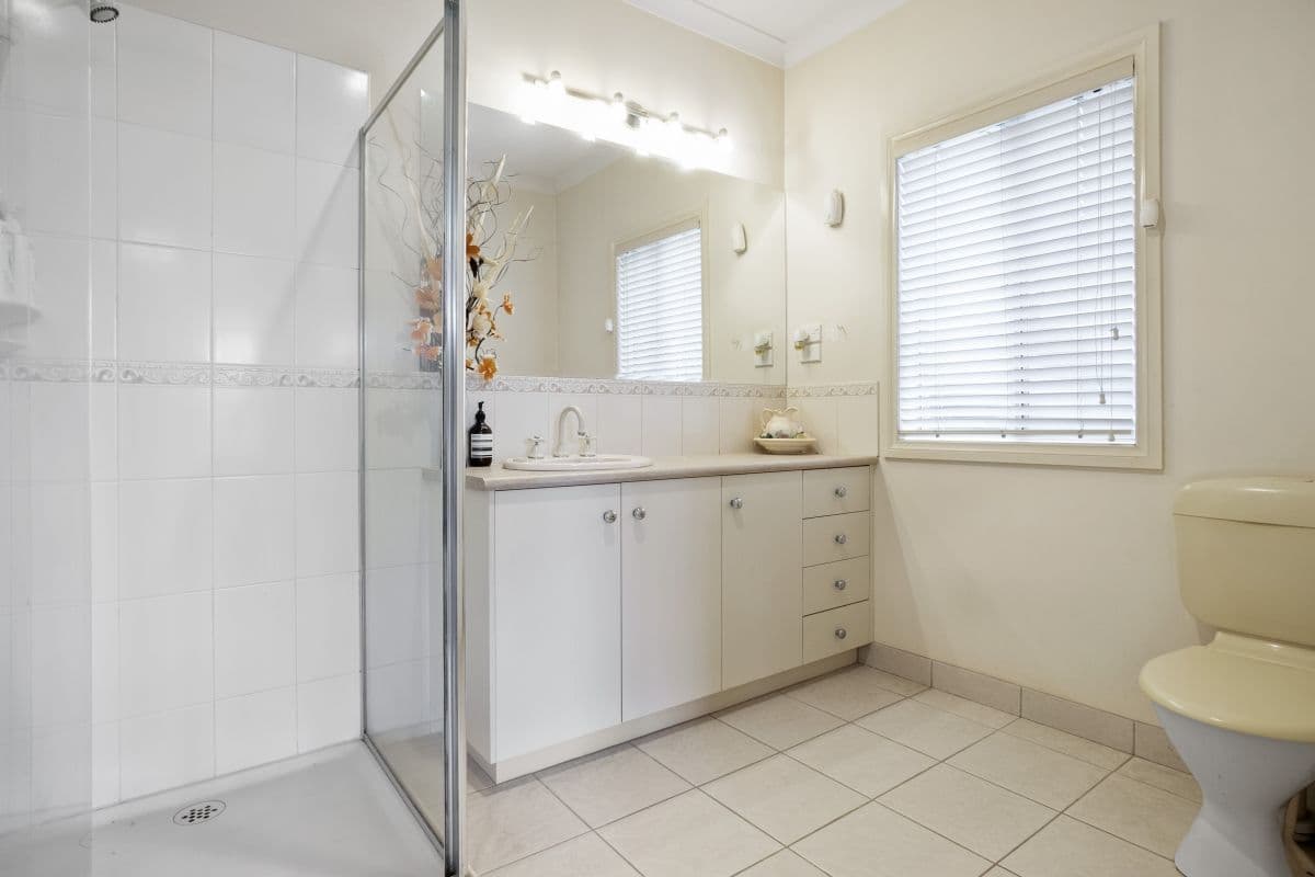 53 McMahon Crescent, Tarneit VIC 3029, Tarneit - Thumbnail 4