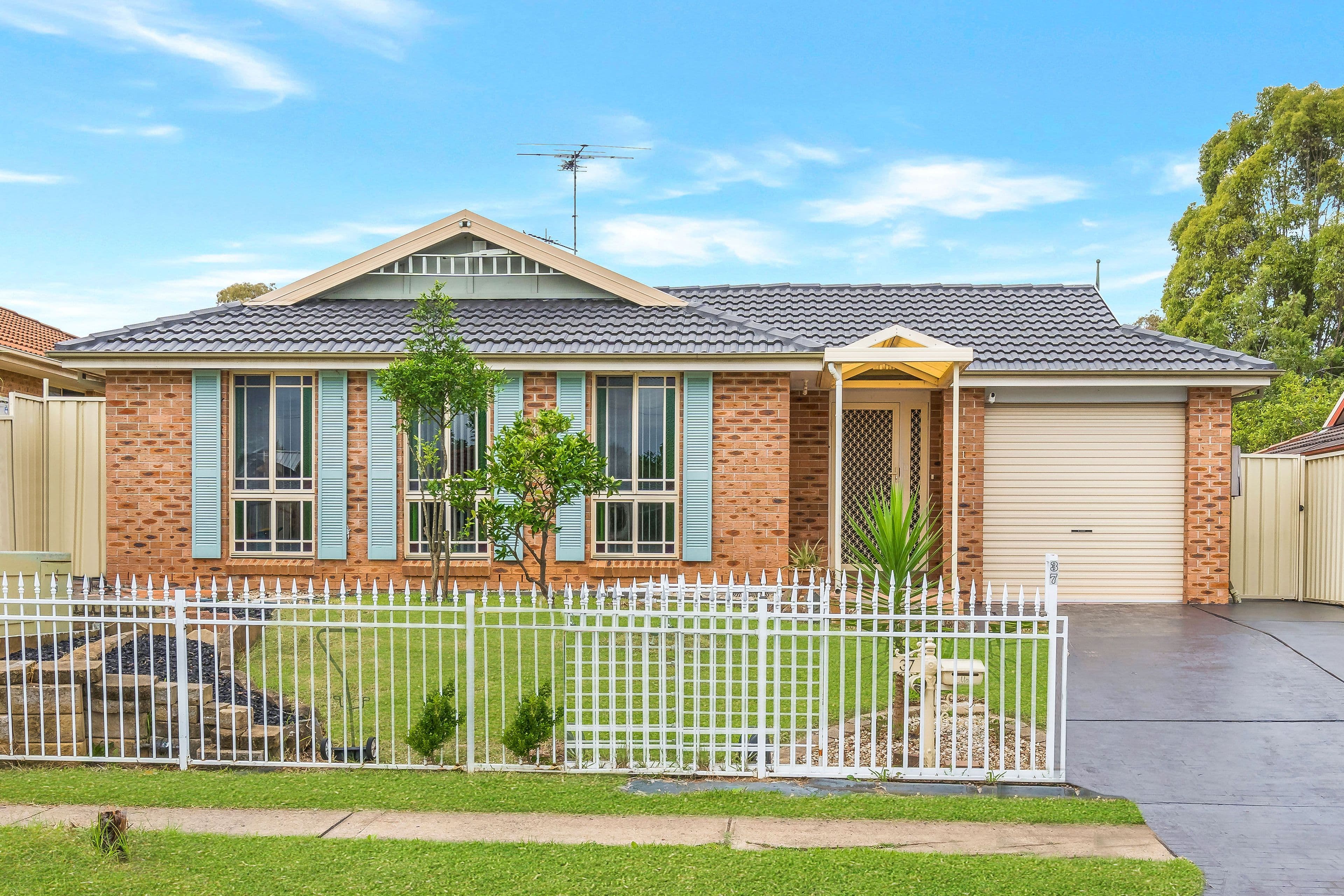 37 & 37A Falcon Circuit, Green Valley NSW 2168, Green Valley - Thumbnail 2