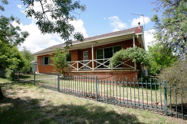 7 Waranga Avenue, MOUNT AUSTIN NSW 2650, Mount Austin - Image 1