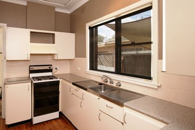 7 Waranga Avenue, MOUNT AUSTIN NSW 2650, Mount Austin - Thumbnail 5