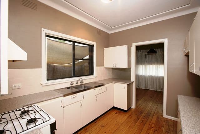 7 Waranga Avenue, MOUNT AUSTIN NSW 2650, Mount Austin - Thumbnail 6