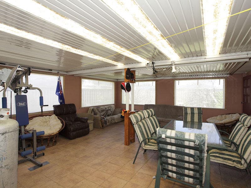 14 Oakridge Rise, Huntfield Heights - Thumbnail 2