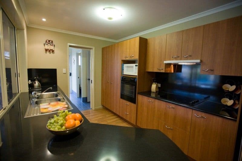 11 Oxford Court, SOUTHSIDE QLD 4570, Southside - Thumbnail 2