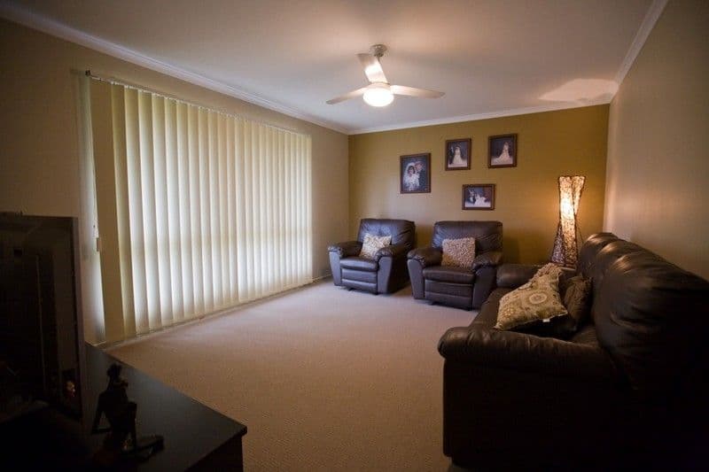 11 Oxford Court, SOUTHSIDE QLD 4570, Southside - Thumbnail 8