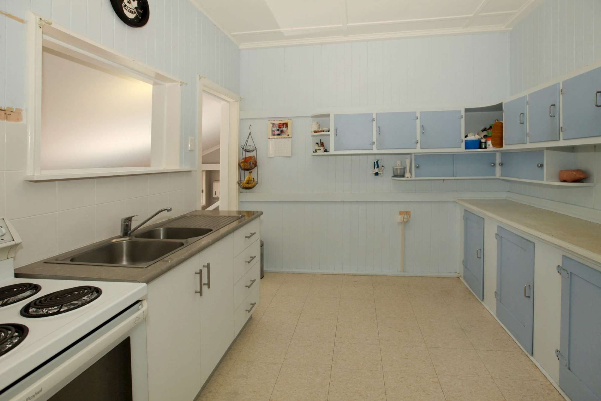 19 Barbeler Street, CURRAJONG QLD 4812, Currajong - Thumbnail 5