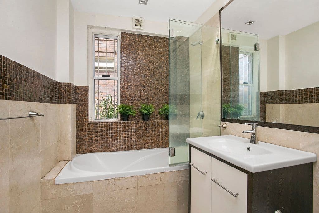 82 Drumalbyn Road, Bellevue Hill NSW 2023, Bellevue Hill - Thumbnail 4
