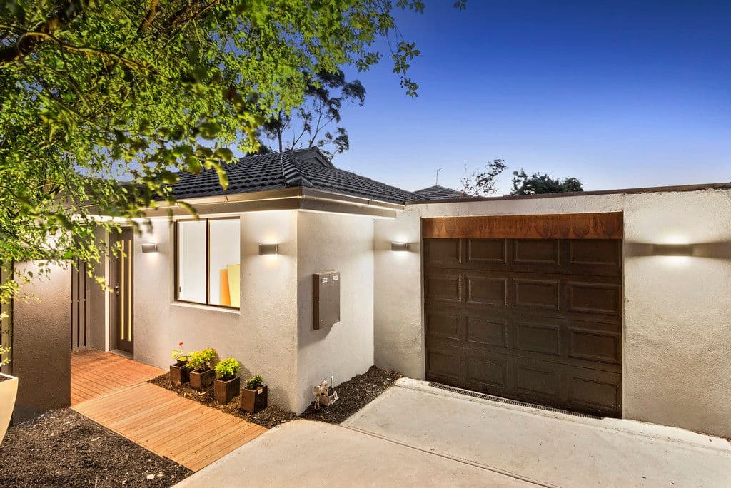 19 Binalong Avenue, Chadstone VIC 3148, Chadstone - Image 1