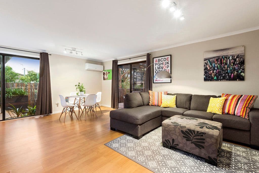19 Binalong Avenue, Chadstone VIC 3148, Chadstone - Thumbnail 2