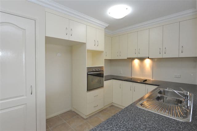 9 Jay Street, WESTBROOK QLD 4350, Westbrook - Thumbnail 3