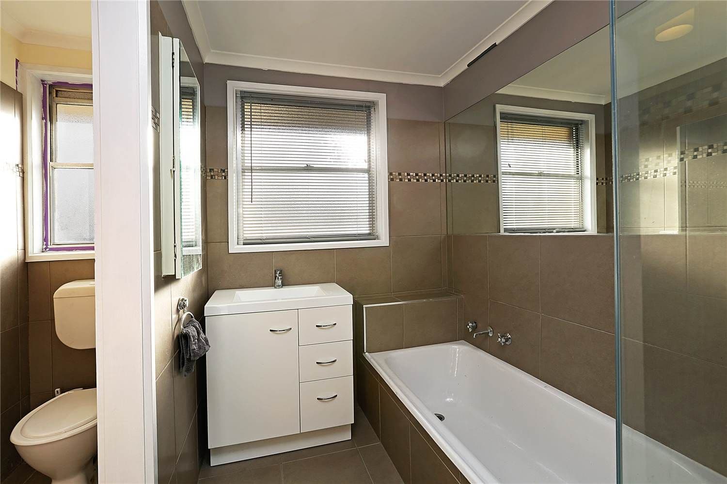 17 Sharland Road, CORIO VIC 3214, Corio - Thumbnail 6