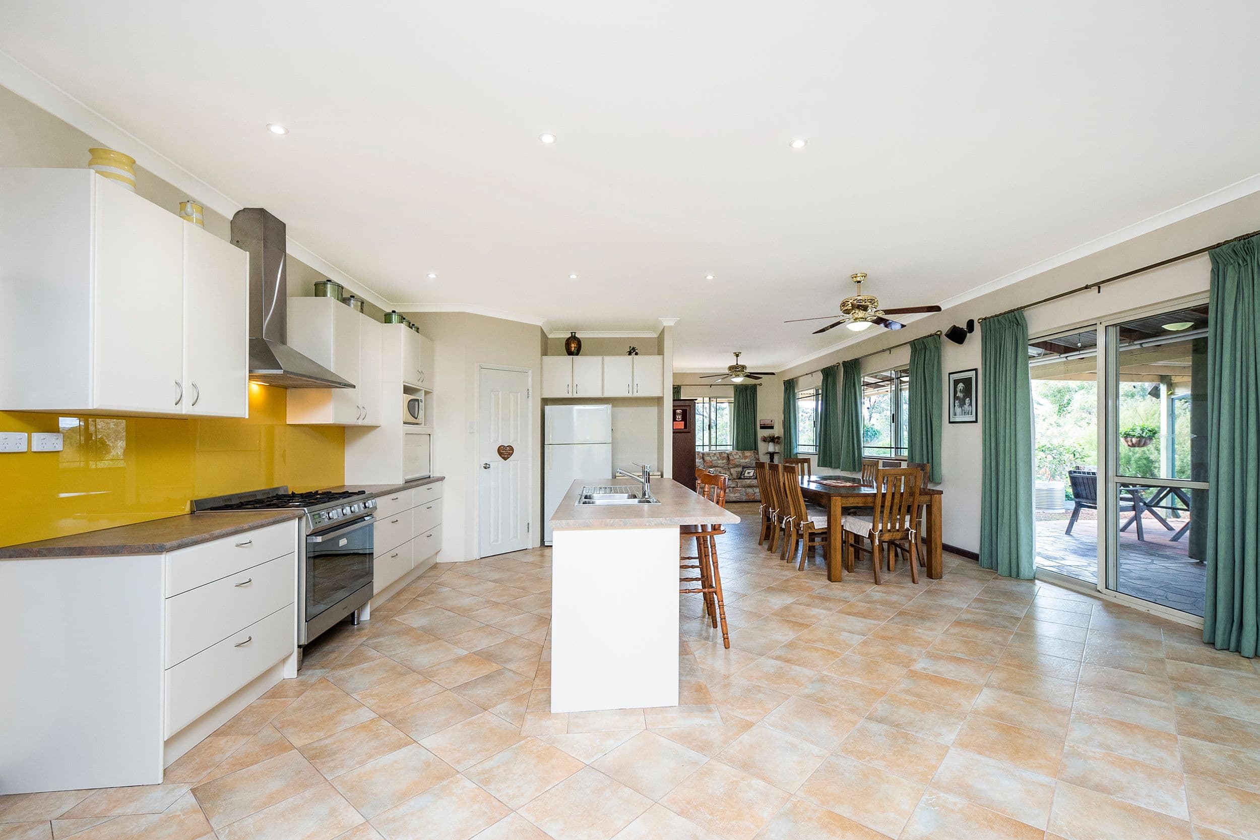 24 Ghost Gum Ridge, Chittering WA 6084, Chittering - Thumbnail 6