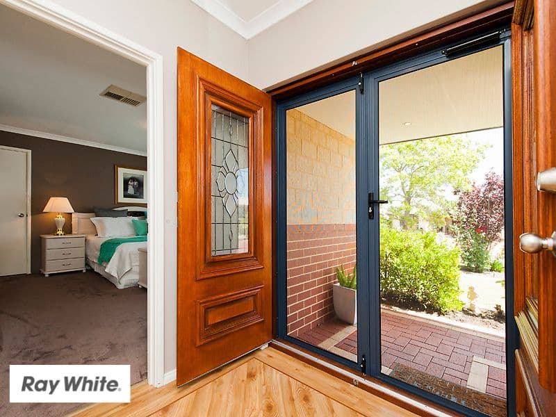 8 Maneroo Way, Ellenbrook WA 6069, Ellenbrook - Thumbnail 2
