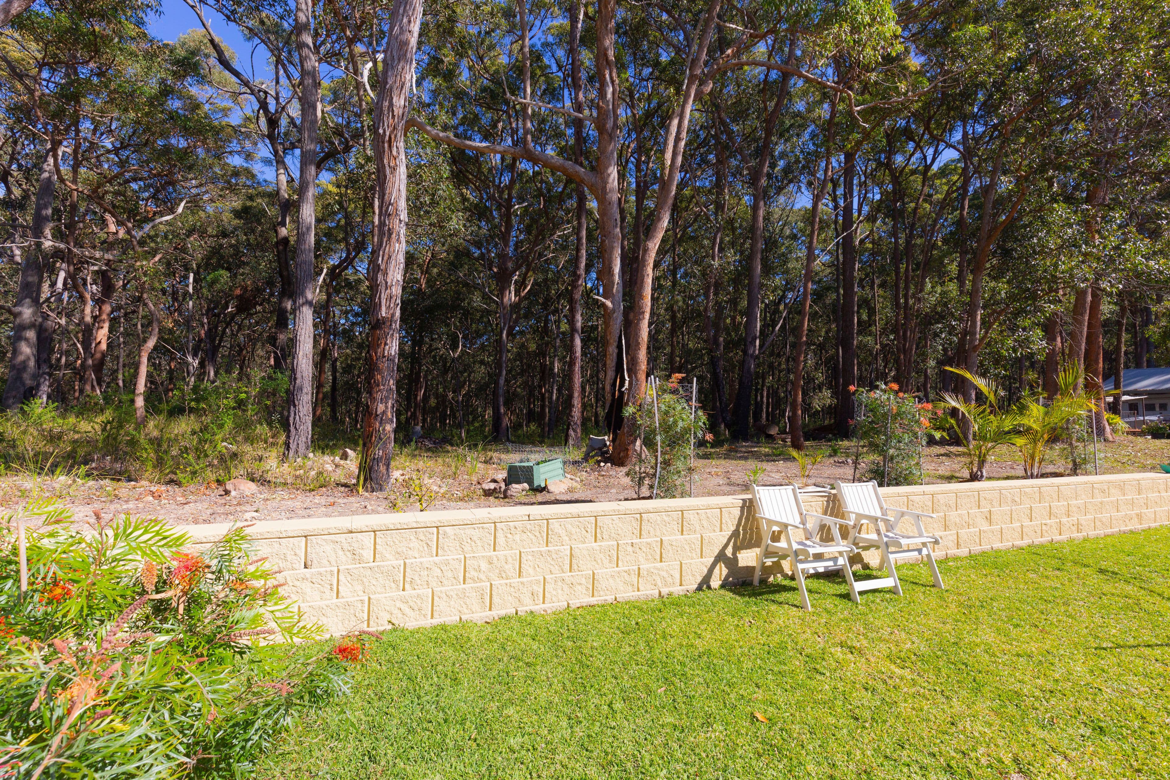 20 Cove Boulevard, North Arm Cove - Thumbnail 8