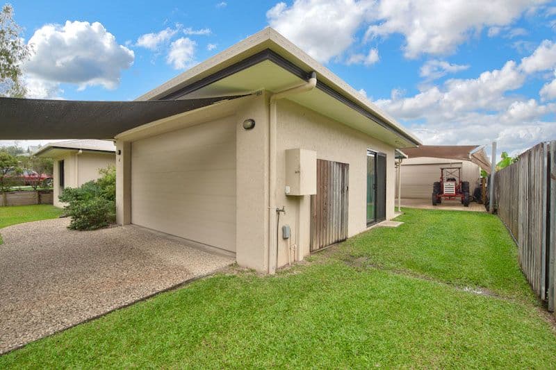 4 Hillman Place, BENTLEY PARK QLD 4869, Bentley Park - Thumbnail 6