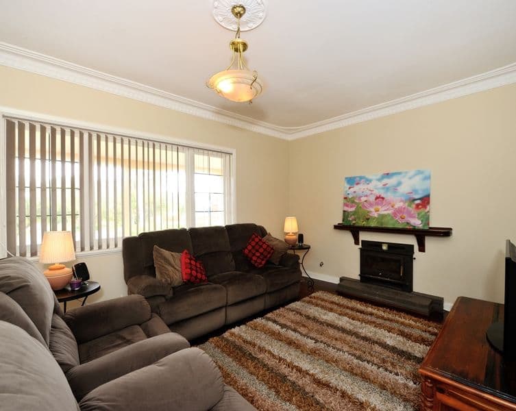 8 Catherine Street, Safety Bay WA 6169, Safety Bay - Thumbnail 2
