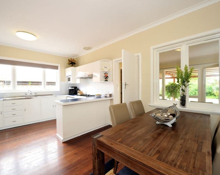 8 Catherine Street, Safety Bay WA 6169, Safety Bay - Thumbnail 8