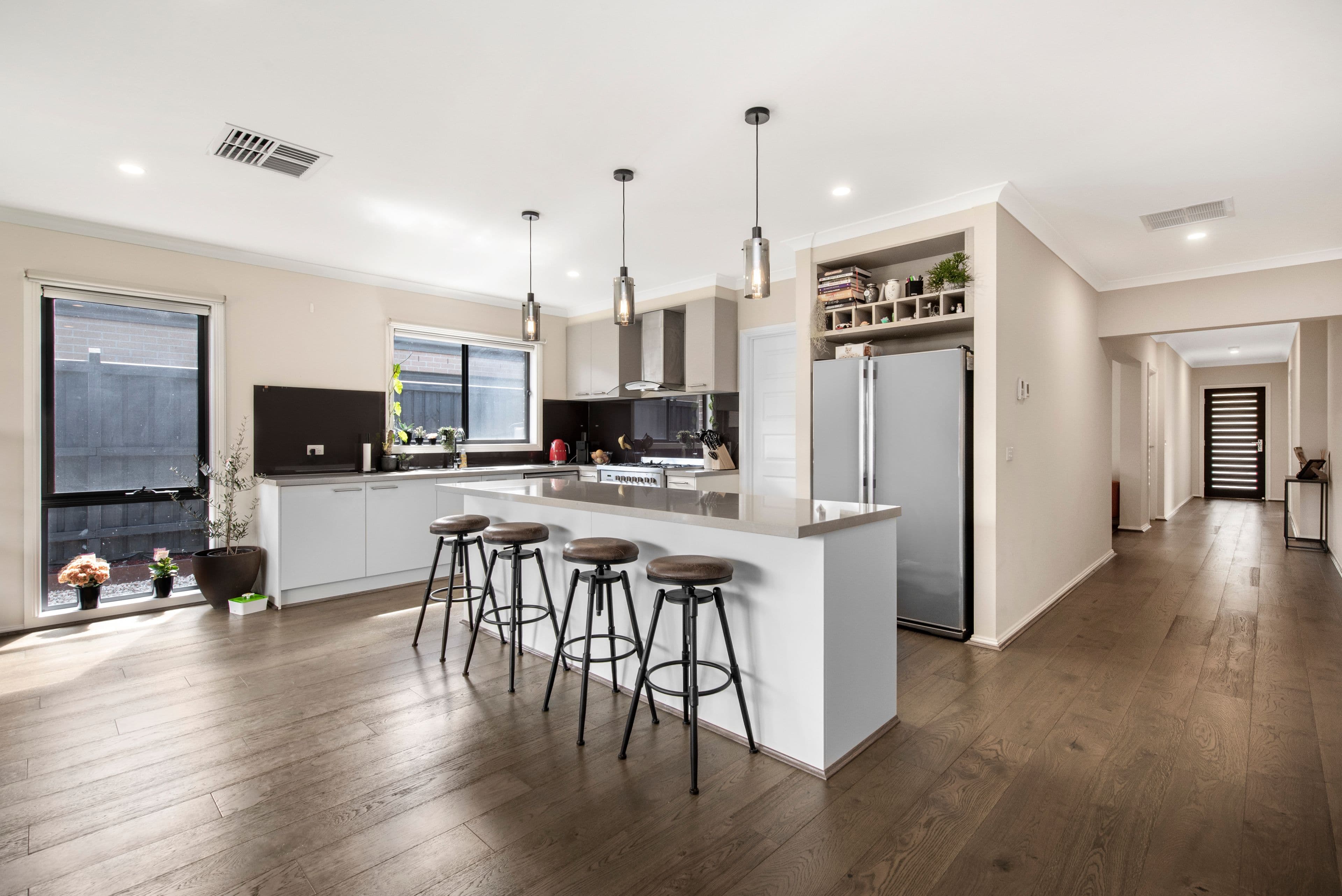 5 Jazz Court, Pakenham VIC 3810, Pakenham - Thumbnail 2
