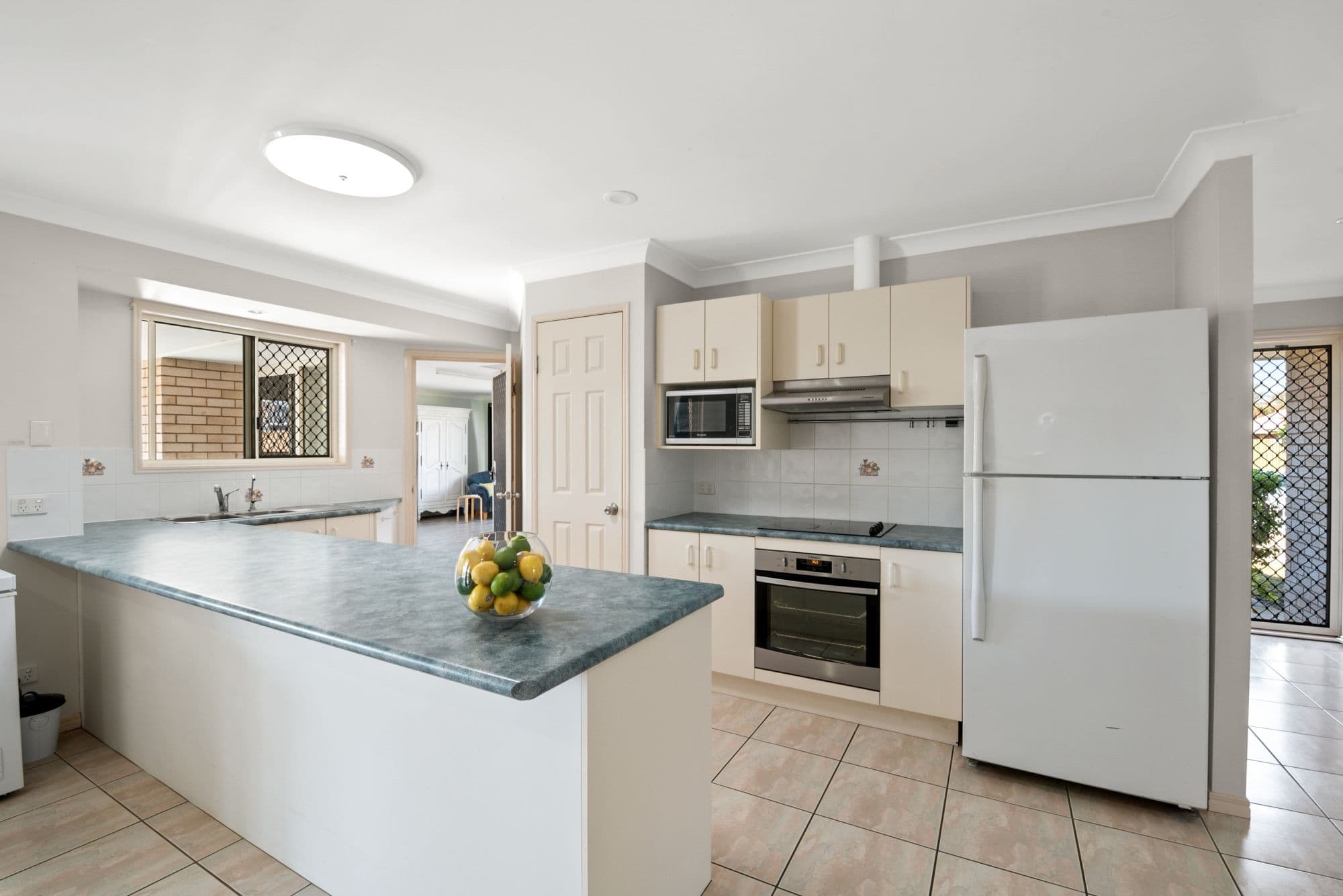 6 Gloria Court, Deception Bay QLD 4508, Deception Bay - Thumbnail 4