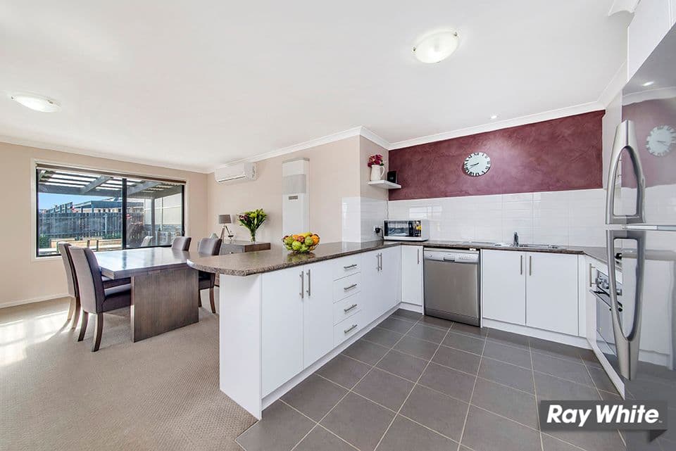 4 Clyde Finlay Street, Macgregor ACT 2615, Macgregor - Thumbnail 2