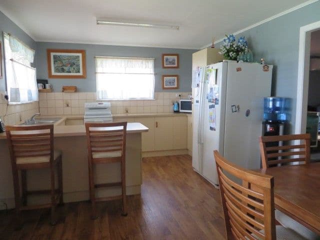 19 Robertson Street, Roma QLD 4455, Roma - Thumbnail 3