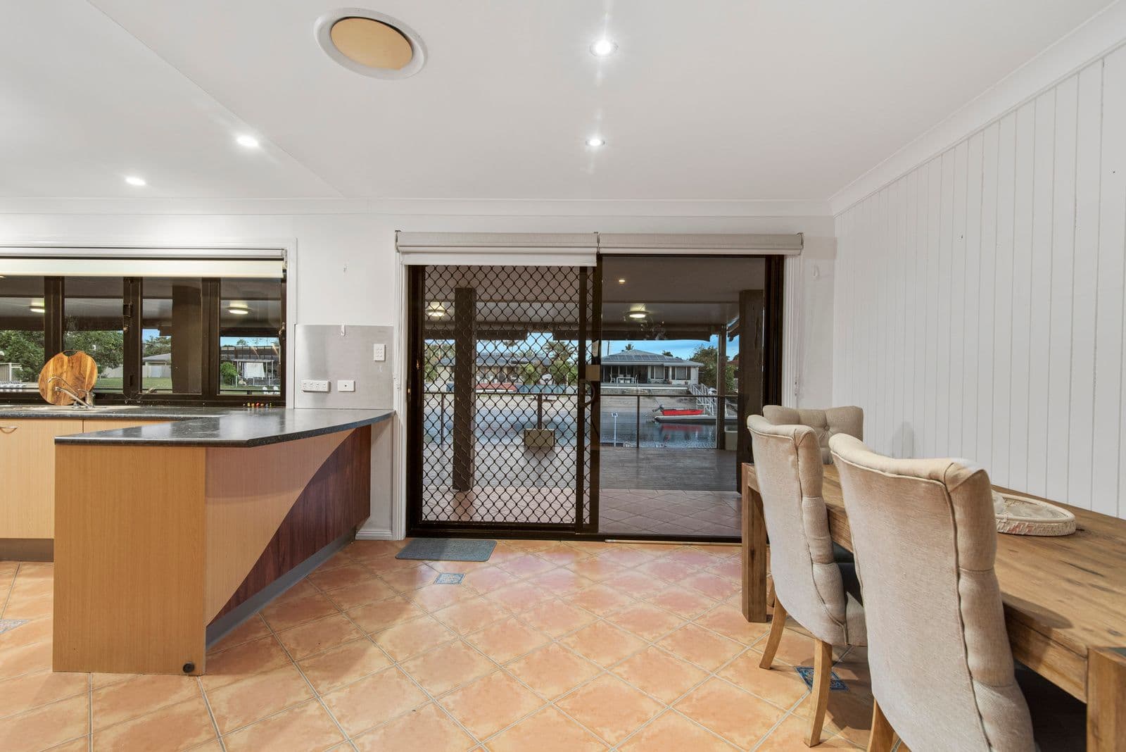 8 Dolphin Court, Palm Beach QLD 4221, Palm Beach - Thumbnail 5
