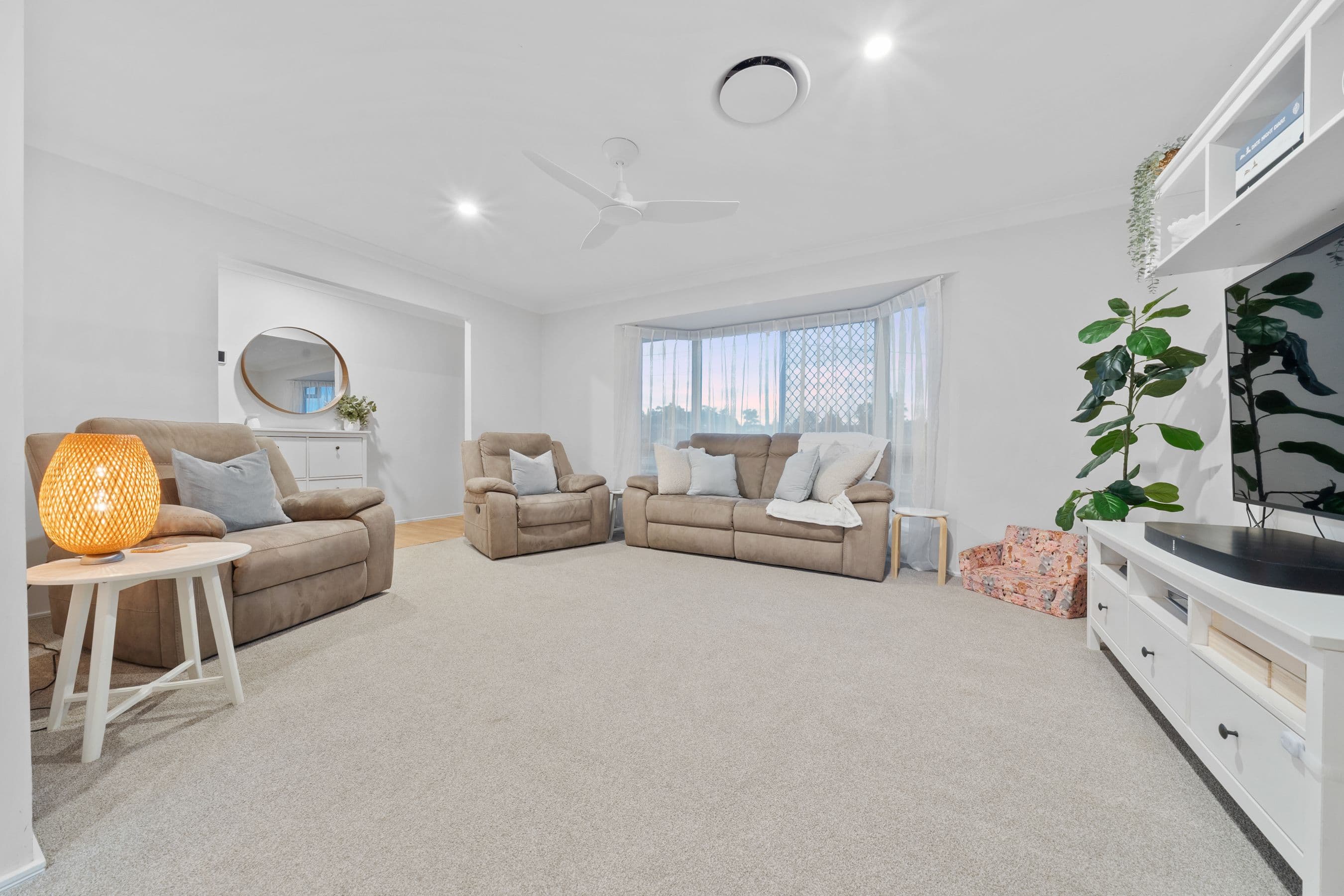 16 Itea Court, Regents Park QLD 4118, Regents Park - Thumbnail 2