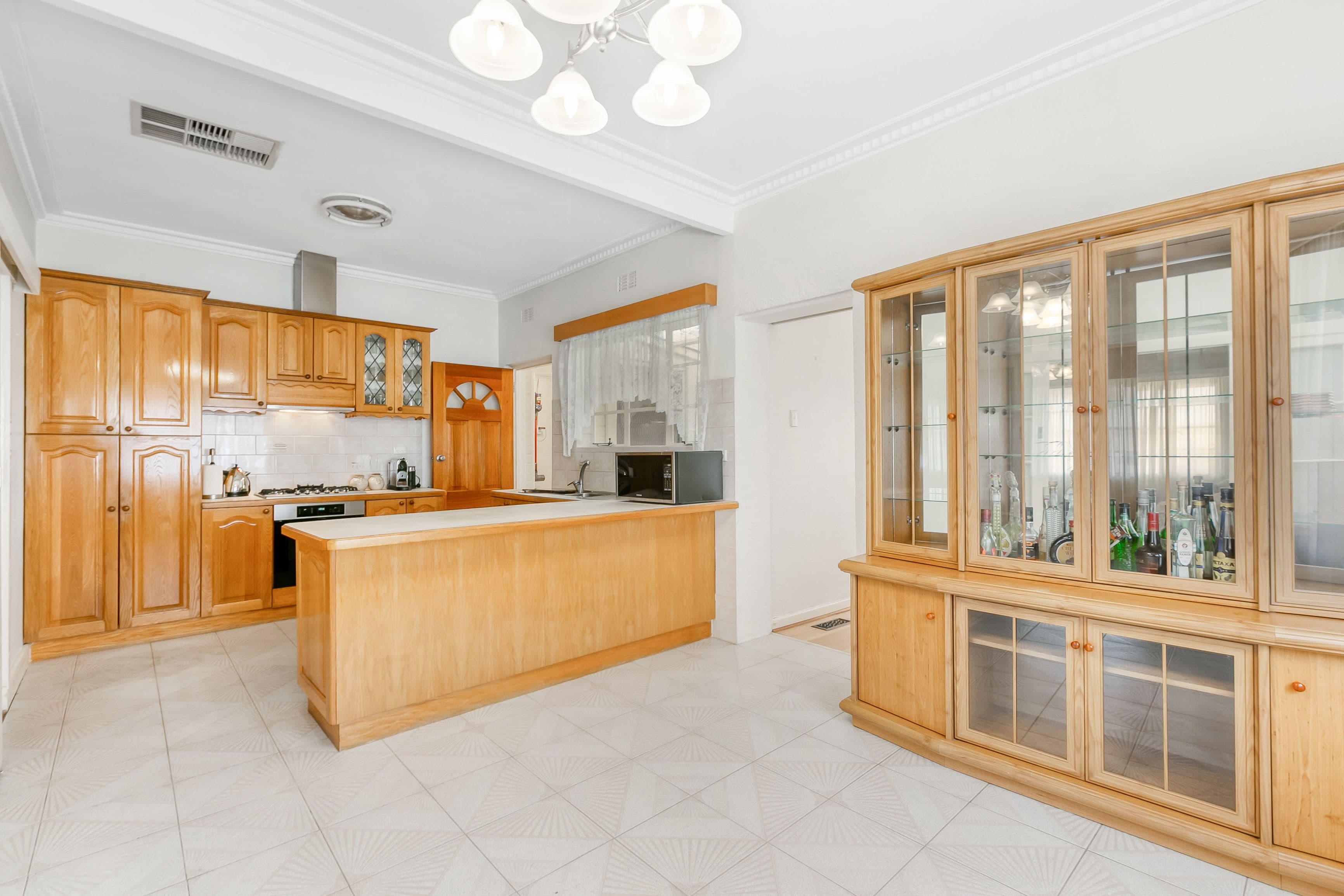 214 Dundas Street, Thornbury VIC 3071, Thornbury - Thumbnail 5
