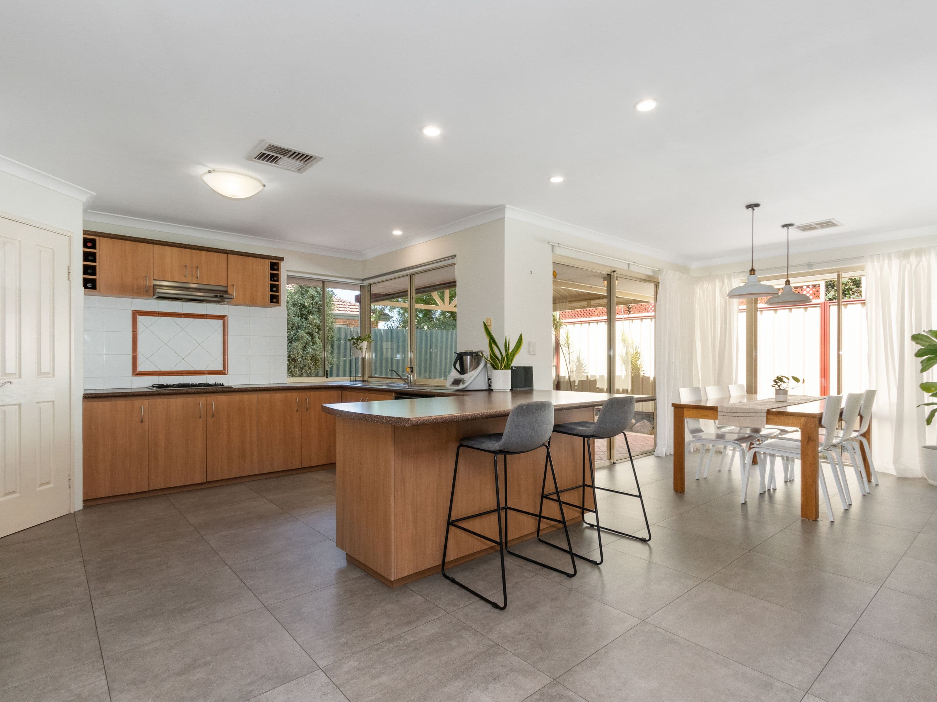 50B Hope Avenue, Manning WA 6152, Manning - Thumbnail 2