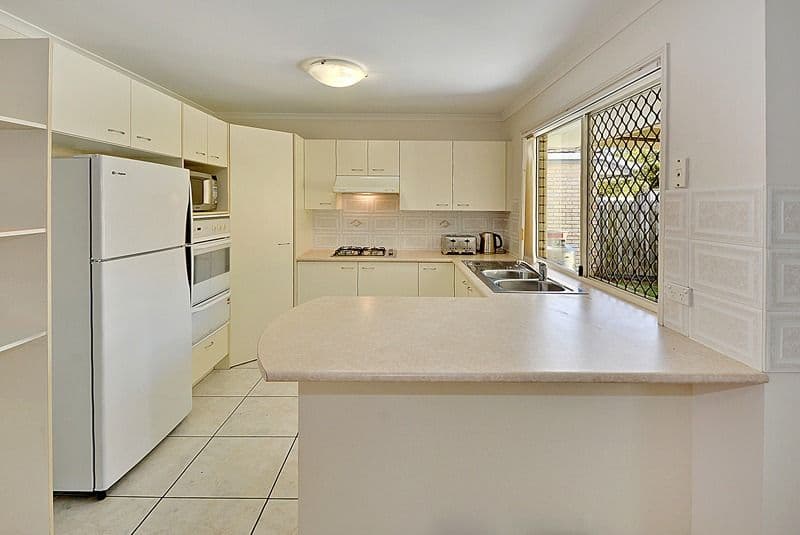 39 Lakeshore Place, LITTLE MOUNTAIN QLD 4551, Little Mountain - Thumbnail 3
