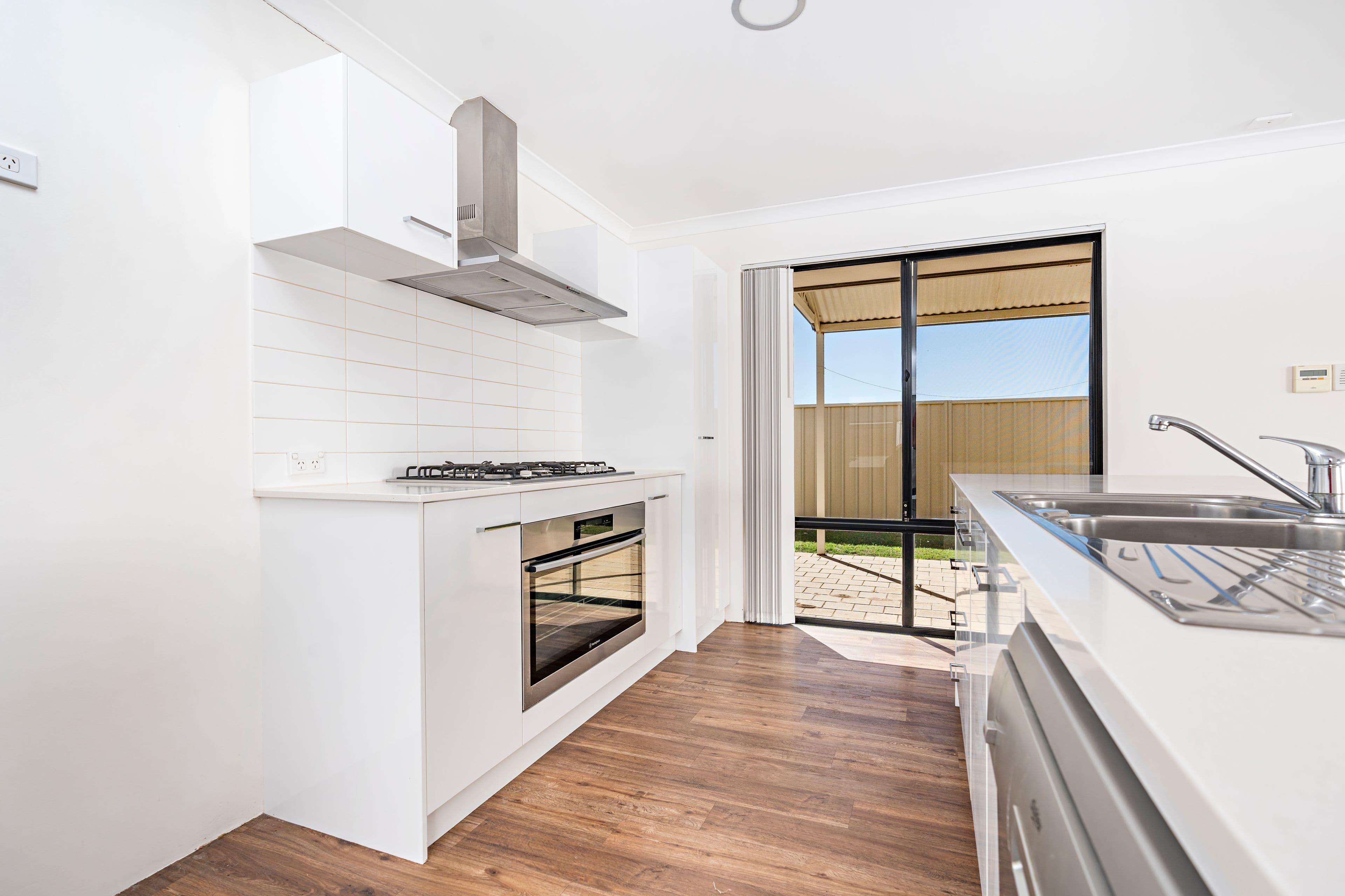 2 Lapwing Way, Wandina WA 6530, Wandina - Thumbnail 5
