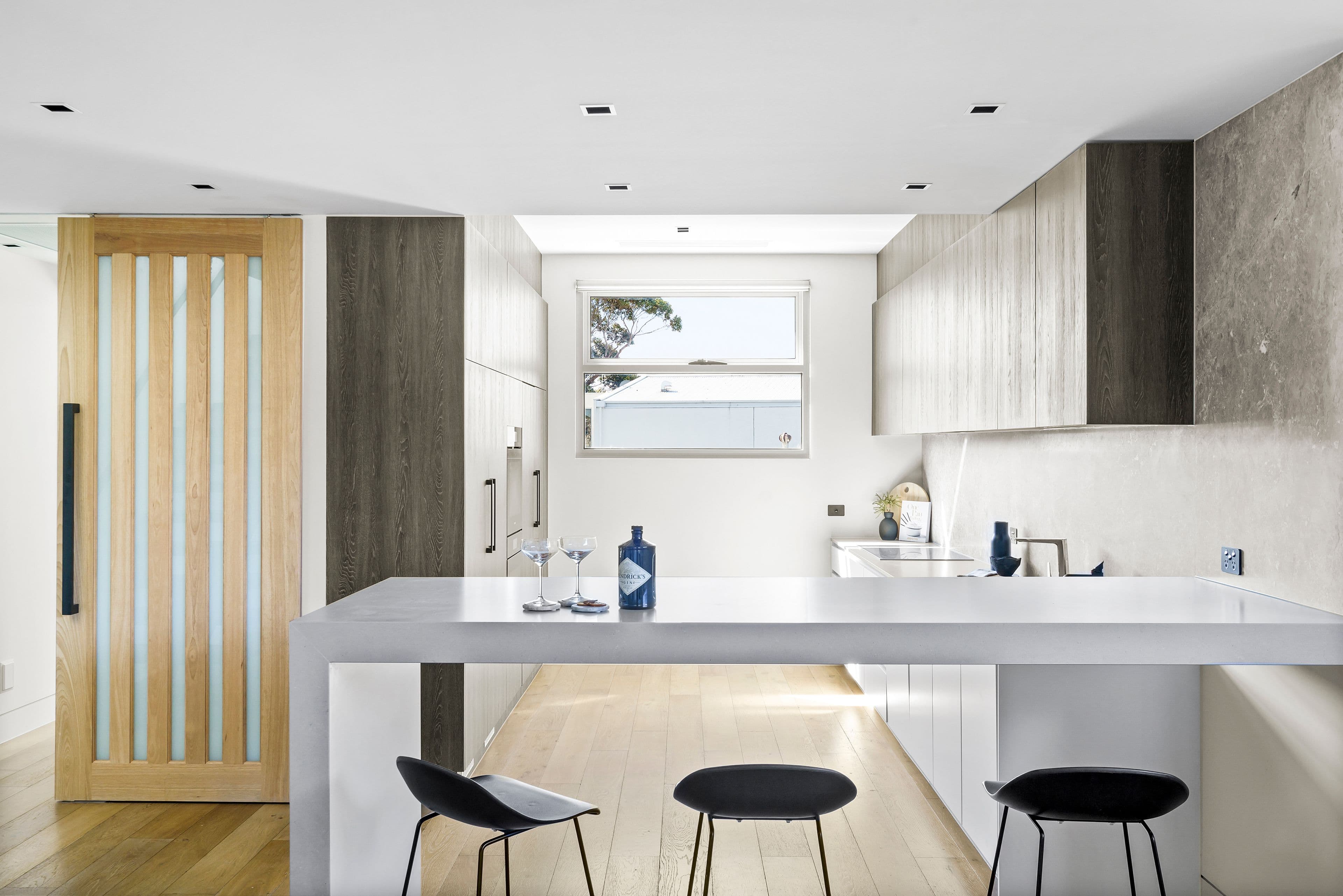 10 Clark Street, Williamstown VIC 3016, Williamstown - Thumbnail 2