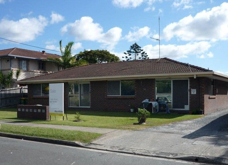 72 Sarawak Avenue, PALM BEACH QLD 4221, Palm Beach - Thumbnail 2