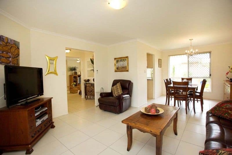 51 Boyanda Street, WISHART QLD 4122, Wishart - Thumbnail 2