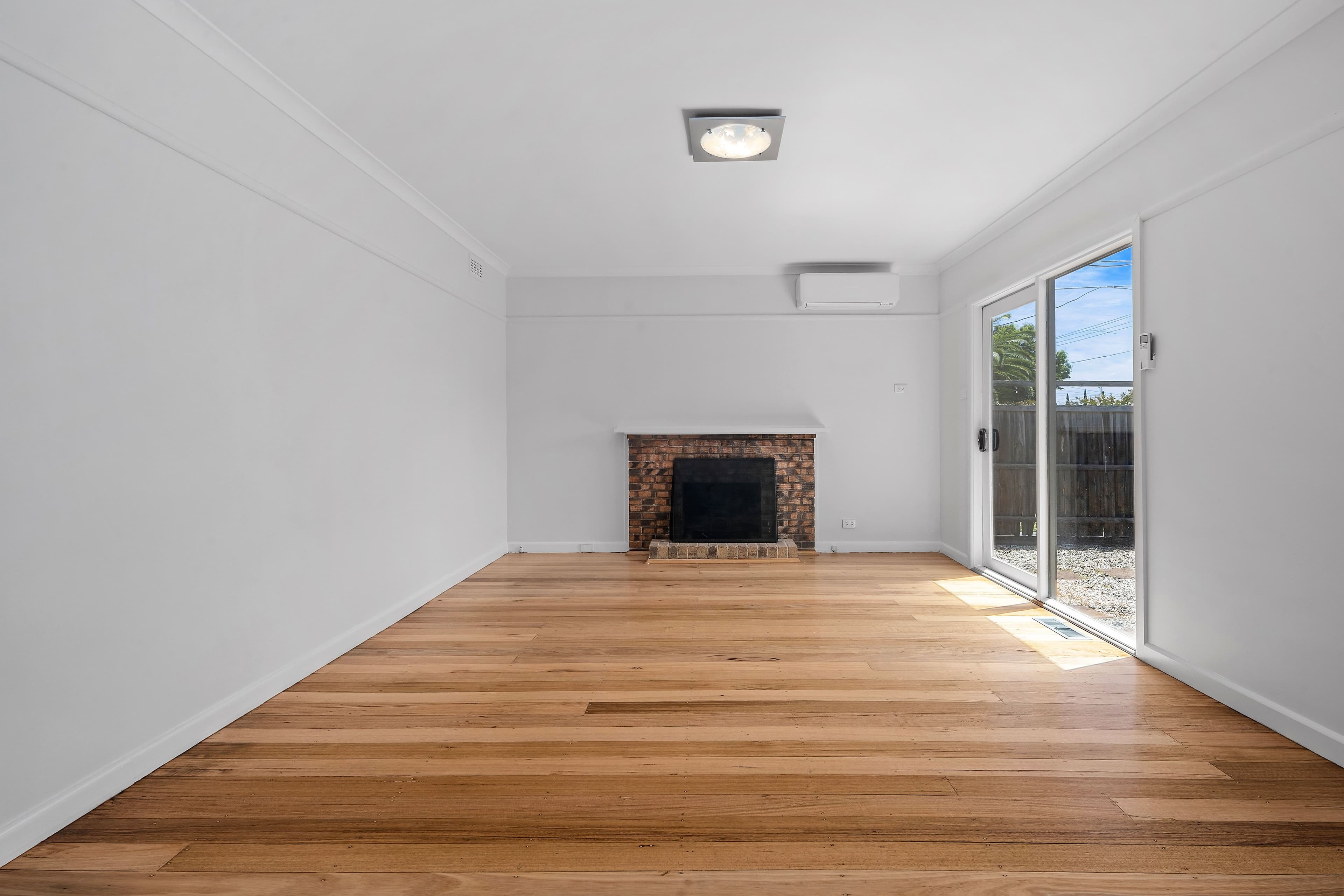 27 Arundel Avenue, Reservoir VIC 3073, Reservoir - Thumbnail 3