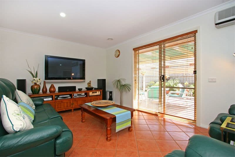 23   Moorhead Avenue, MORNINGTON VIC 3931, Mornington - Thumbnail 3