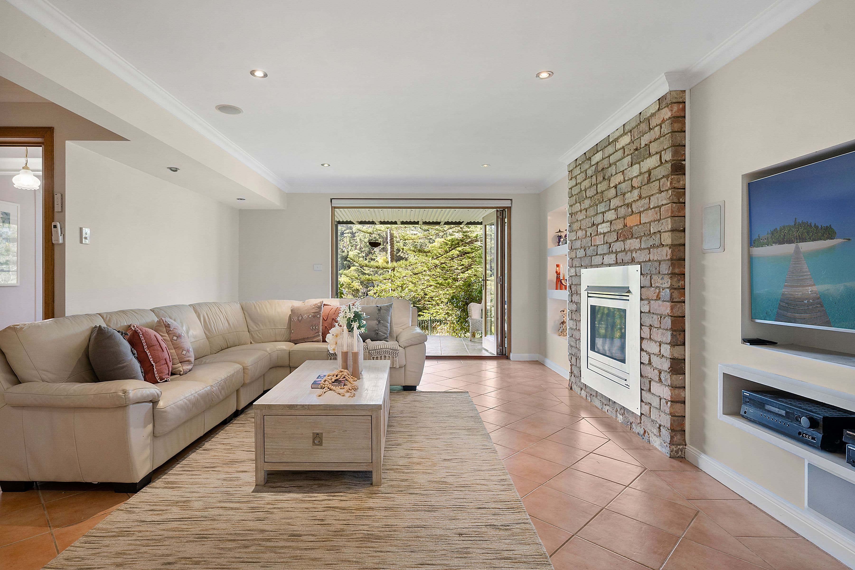 86 Norman Avenue, Thornleigh NSW 2120, Thornleigh - Thumbnail 2