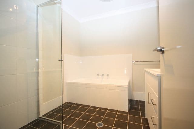 8 Genevieve Way, EDGEWORTH NSW 2285, Edgeworth - Thumbnail 6