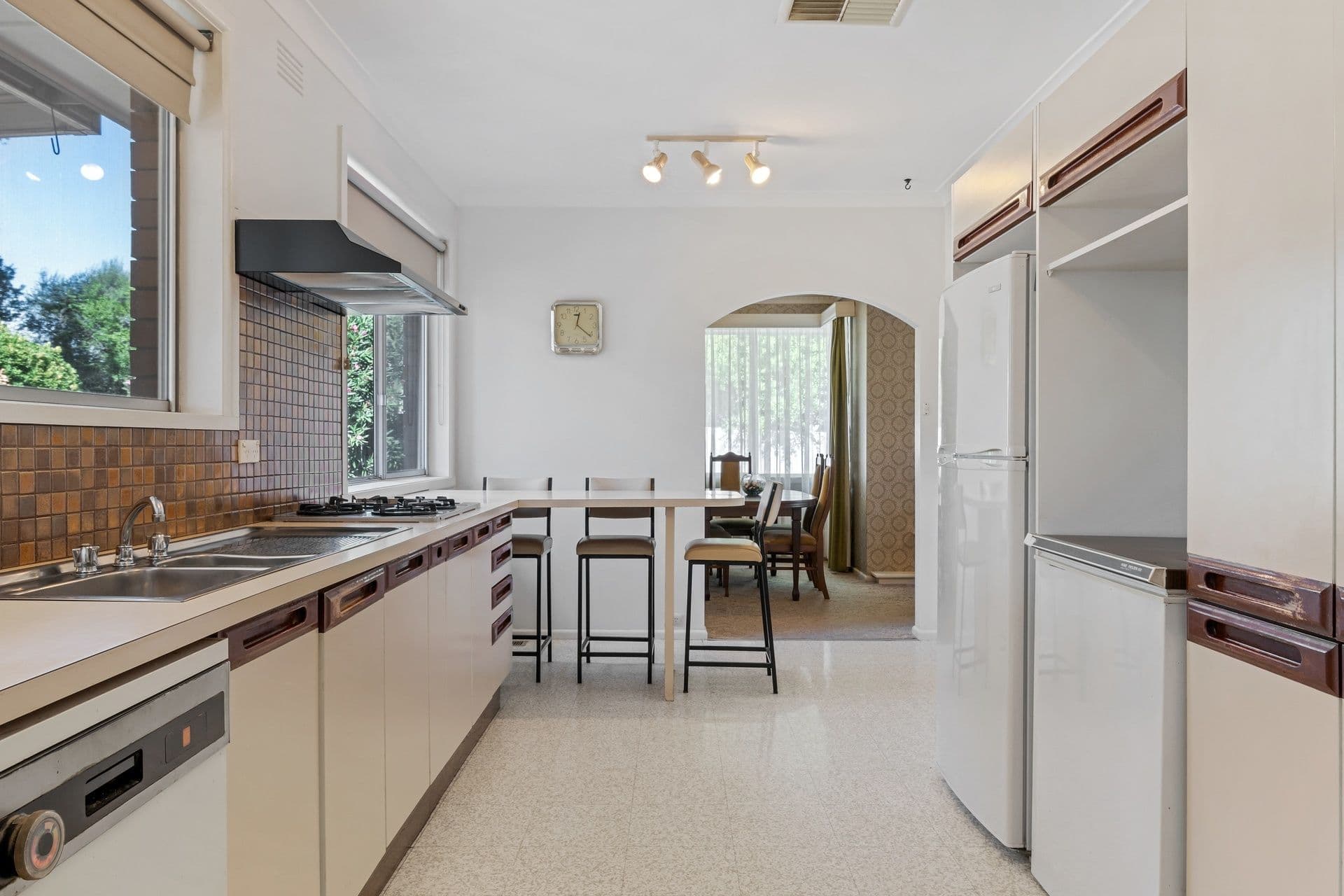 6 Gilbert Street, Bulleen VIC 3105, Bulleen - Thumbnail 4