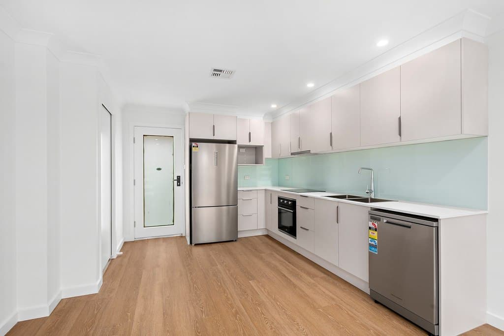 3/65 Gilmore Street, West Wollongong - Thumbnail 3