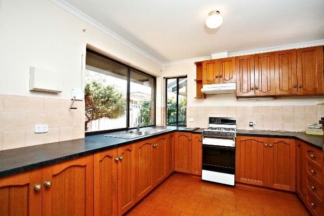 16 Amsterdam Street, CRAIGMORE SA 5114, Craigmore - Thumbnail 2