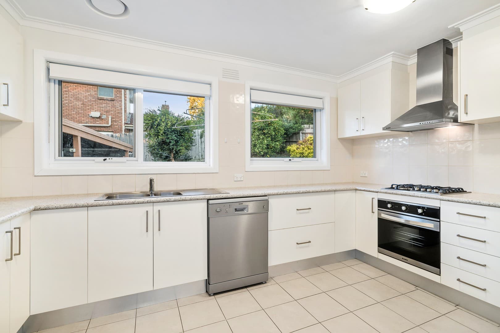 38 Waratah Drive, Templestowe Lower, VIC 3107, Templestowe Lower - Thumbnail 3