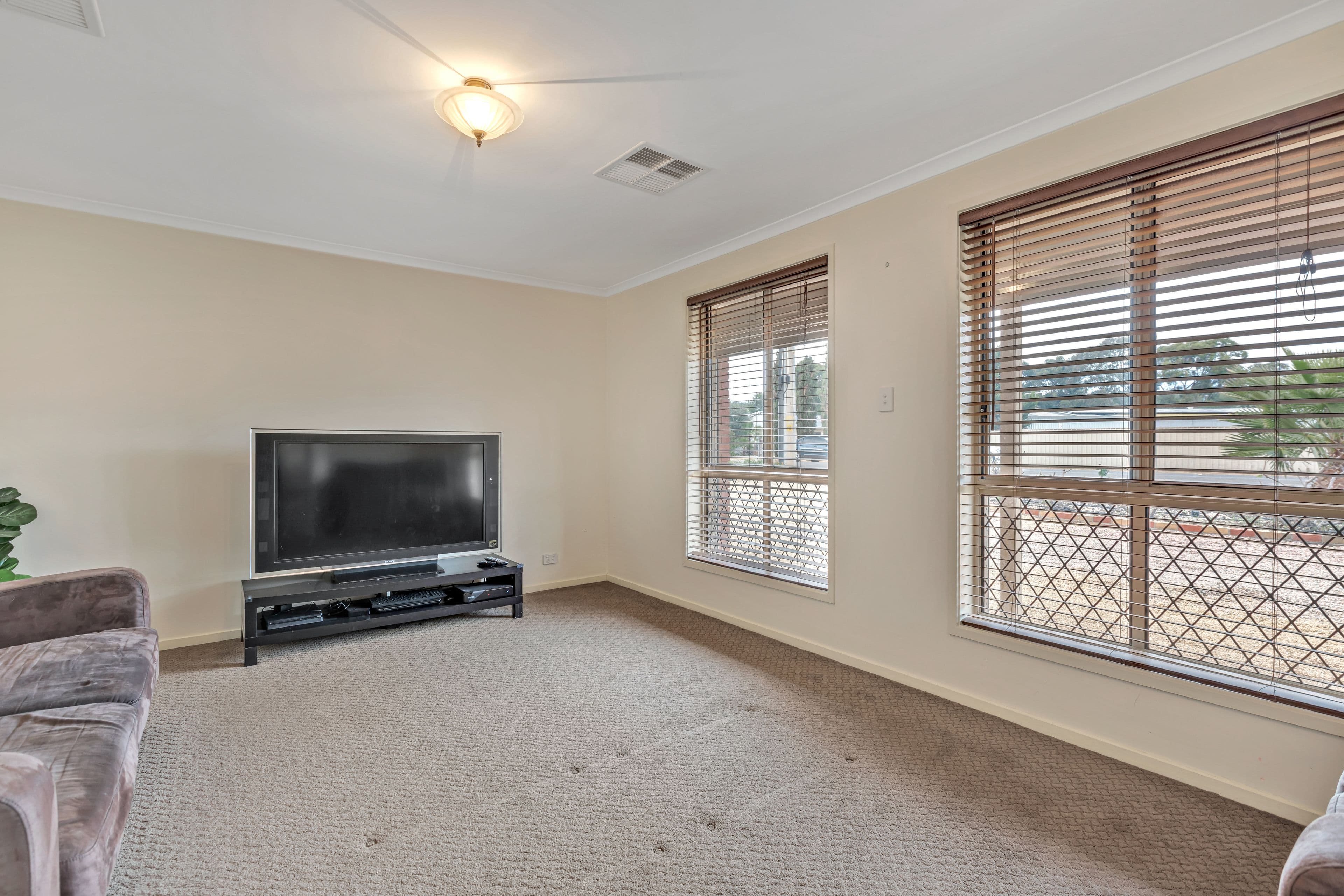 17 Angle Vale Road, Angle Vale SA 5117, Angle Vale - Thumbnail 6