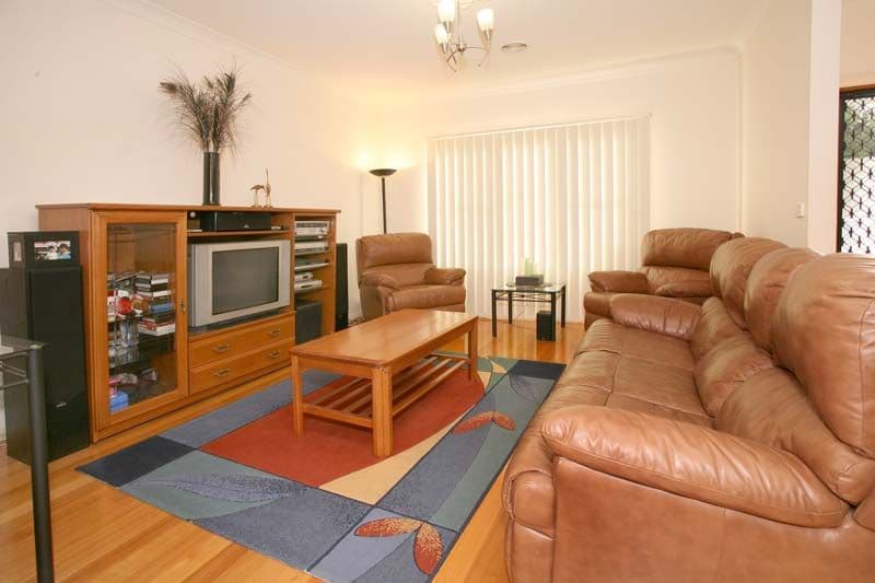 28 Leicester Avenue, GLEN WAVERLEY VIC 3150, Glen Waverley - Thumbnail 2