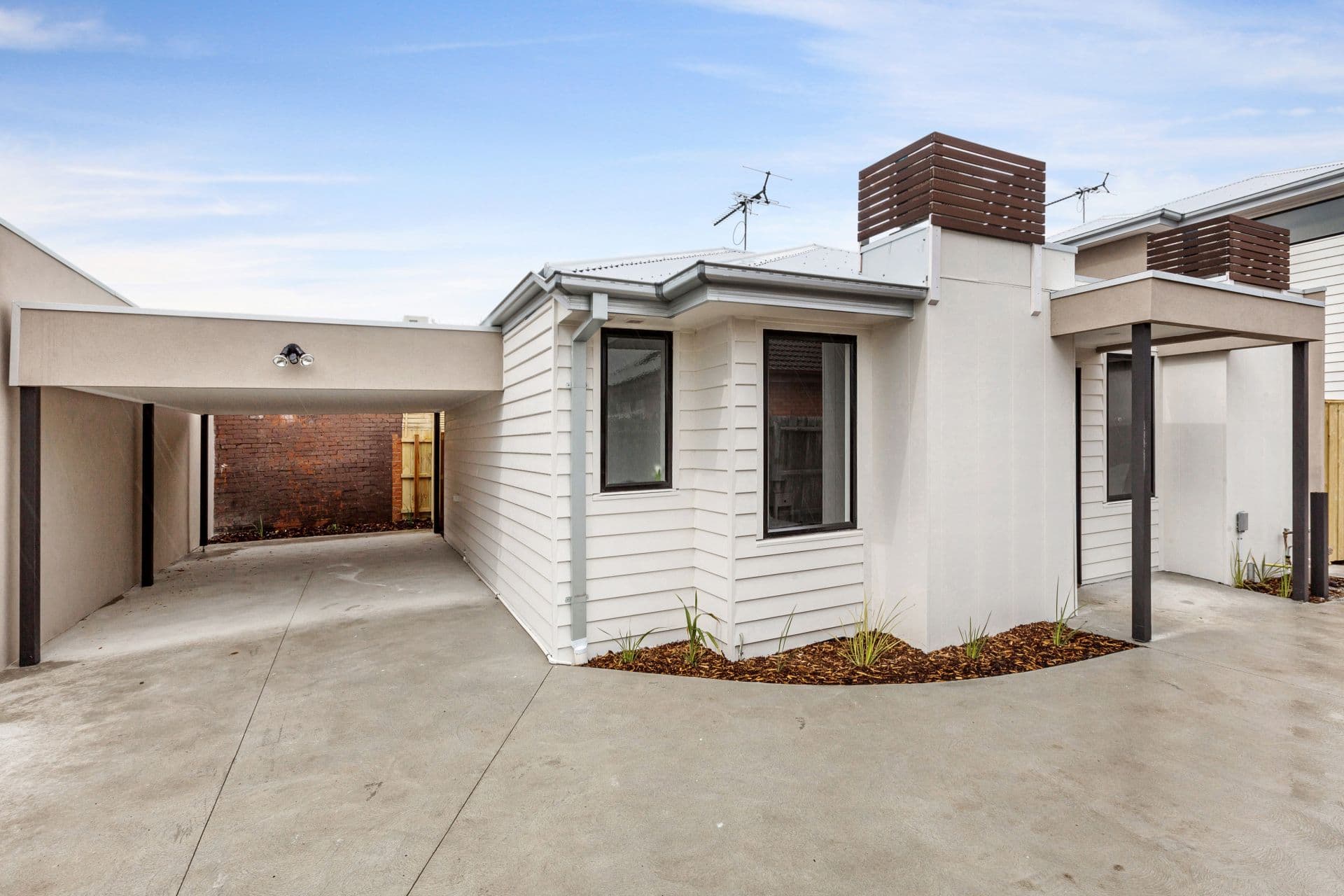 2/10 Leigh Street, Footscray - Thumbnail 5